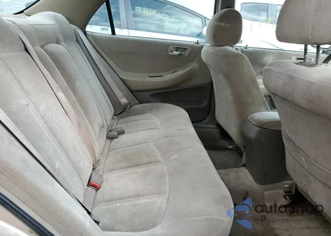 2000 Honda Accord Lx from USA, damaged, VIN 1HGCG5647YA017627